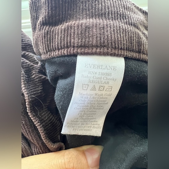 Everlane Baby Cord Cheeky brown corduroy - Picture 2 of 6